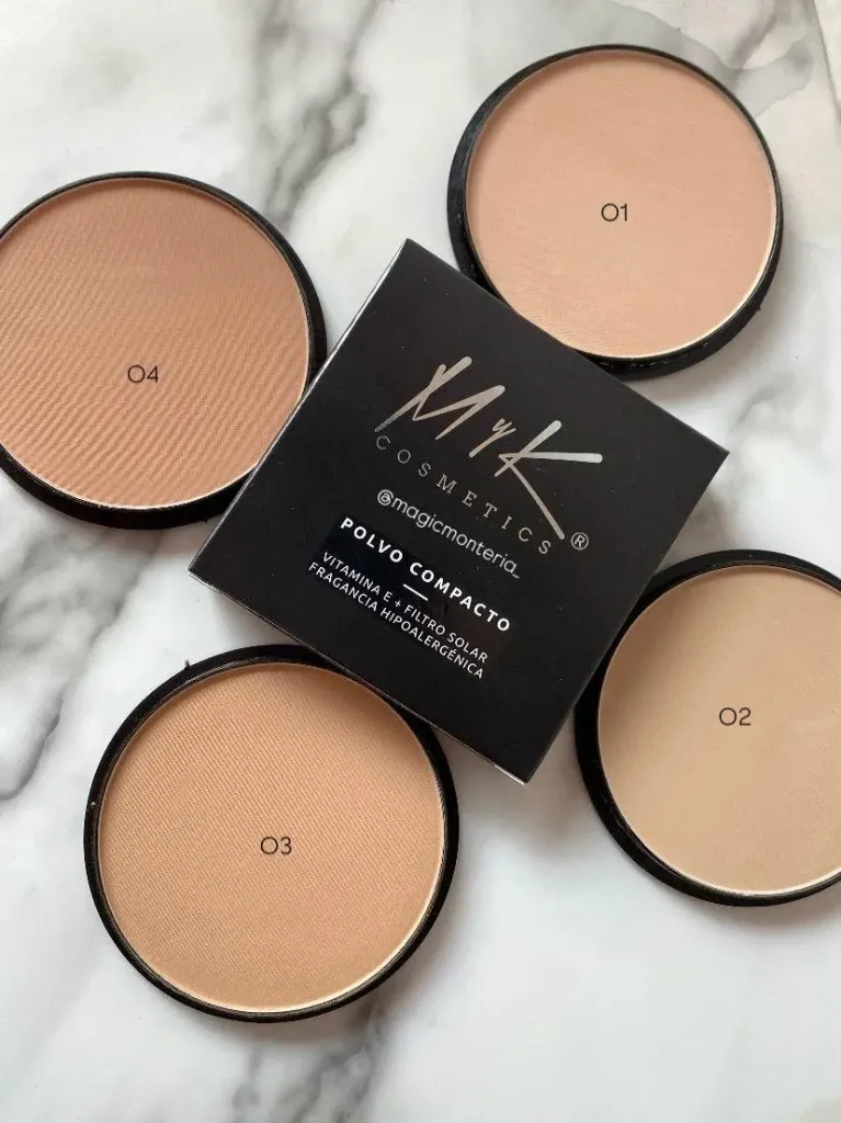 POLVO COMPACTO VIT E + FILTRO SOLAR MYK (01)