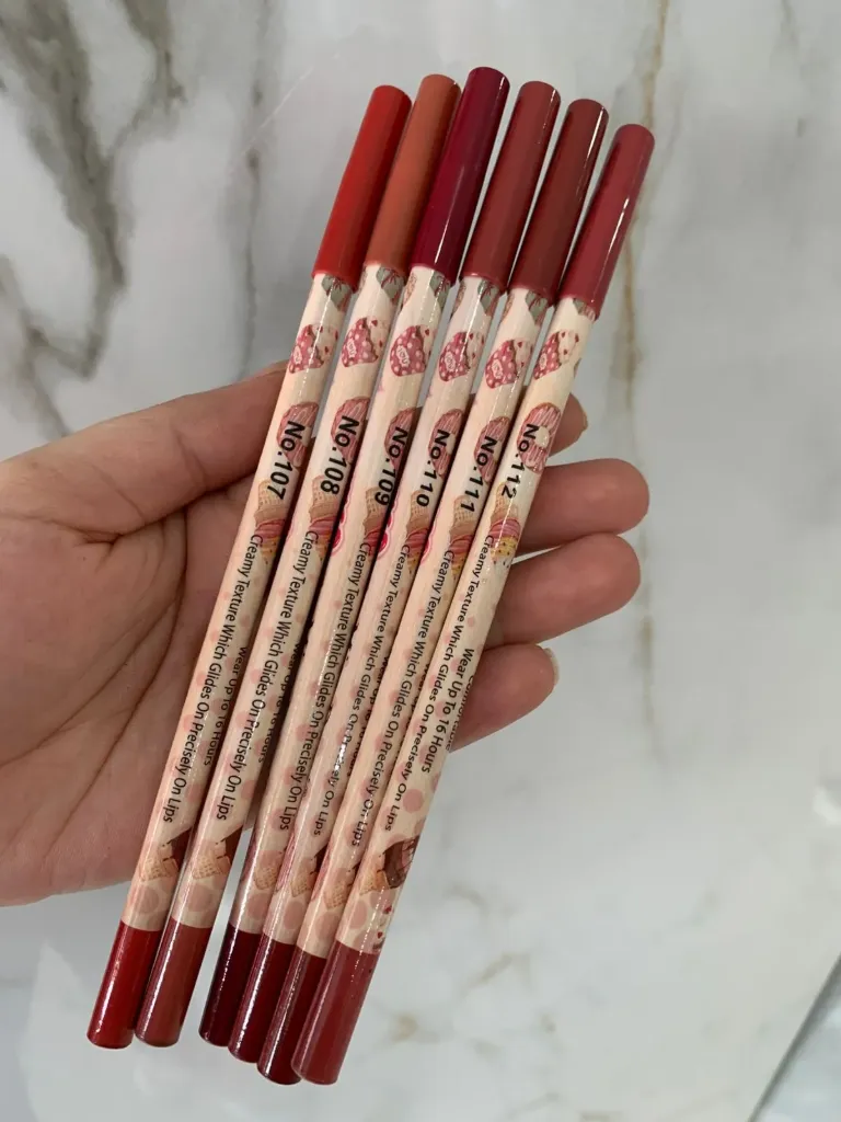 LAPIZ DE LABIOS DONAS