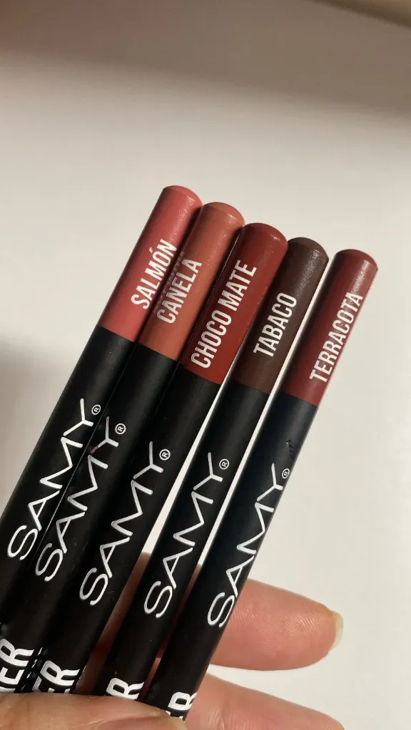 LAPIZ DE LABIOS SAMY (CHOCOMATE)