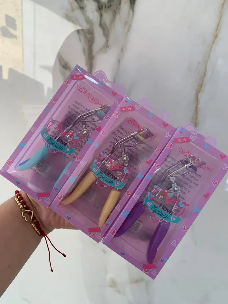 ENCRESPADOR DE PESTAÑAS CORAZON